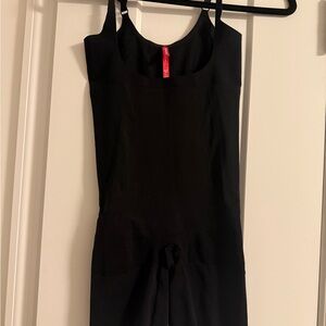 SPANX Black open bust mid thigh shapewear
